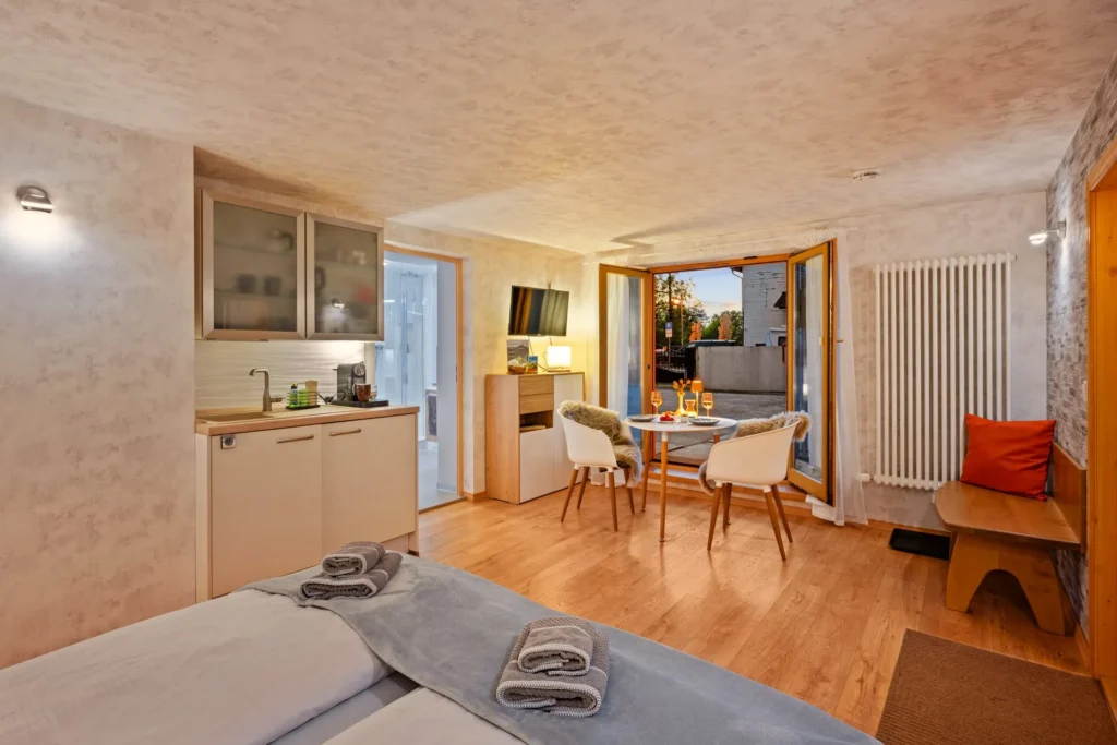 Studioet i aftenskumringen