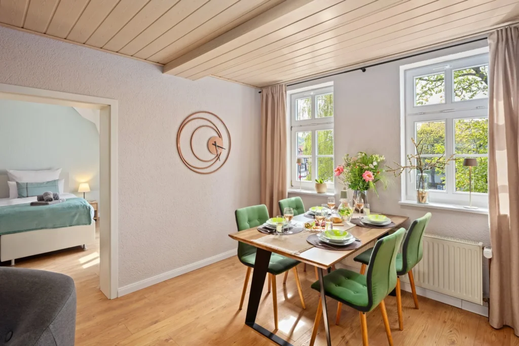 Spiseplads med udsigt til soveværelset